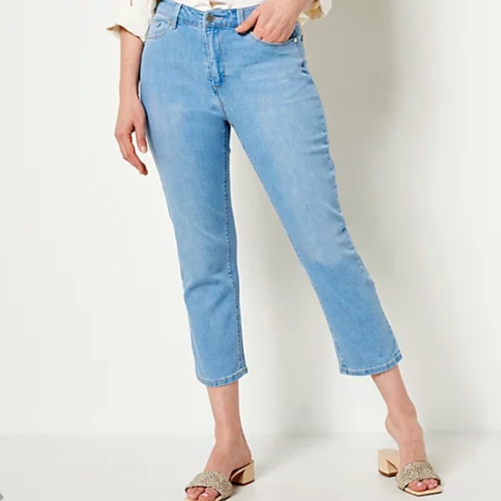 NWT Susan Graver Petite Stretch Denim Straight Leg Crop Jean